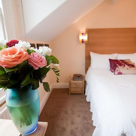 Acer Guest House York Habitación foto